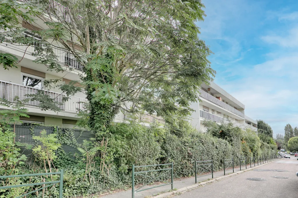 Välivaade - 3-Bed Apartment with Balcony in Palaiseau