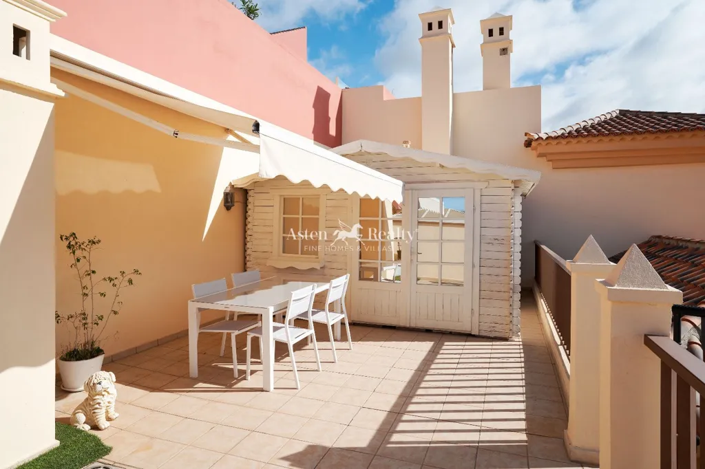 Terrass - Penthouse with Pool in Costa Adeje