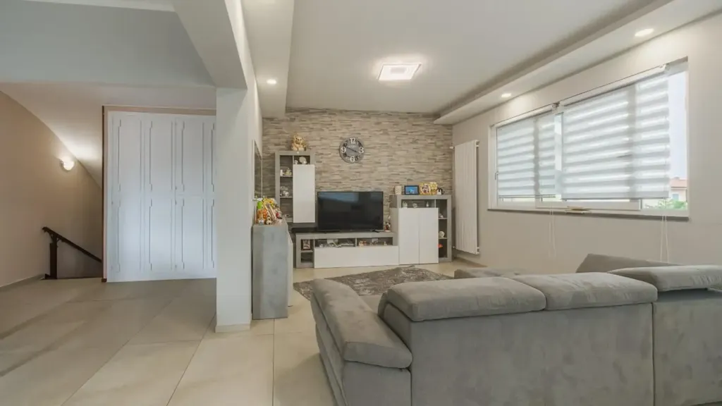 Séjour - Bifamilial Villa with Solar Panels in Ponsacco