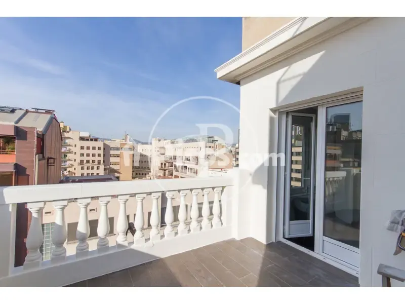 Balcon - Reformed Apartment with Terrace in Eixample