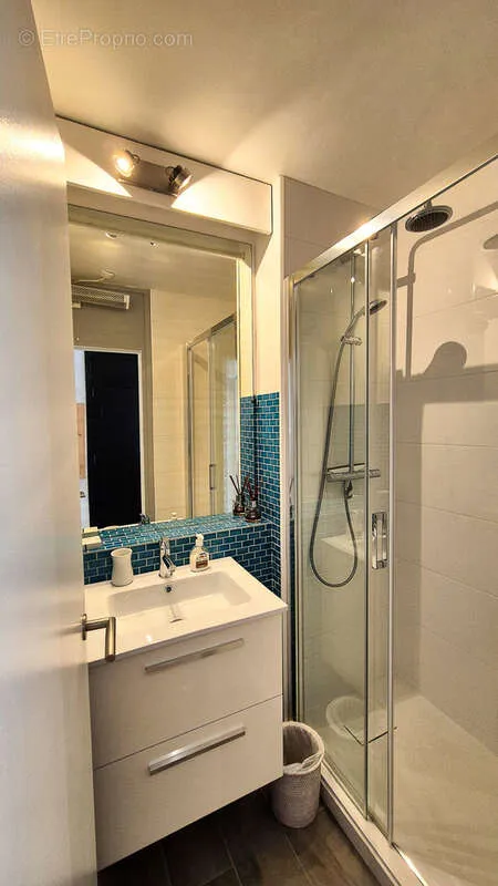 Salles de bain - Appartement T3 avec Vue Mer au Marine de Cogolin