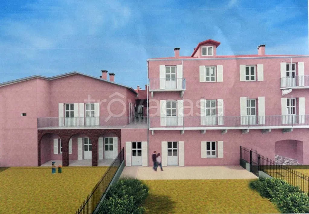 New Apartment with Balcony in Saluzzo