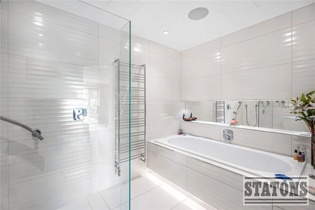 Bagni - Appartamento con 3 camere a Enfield