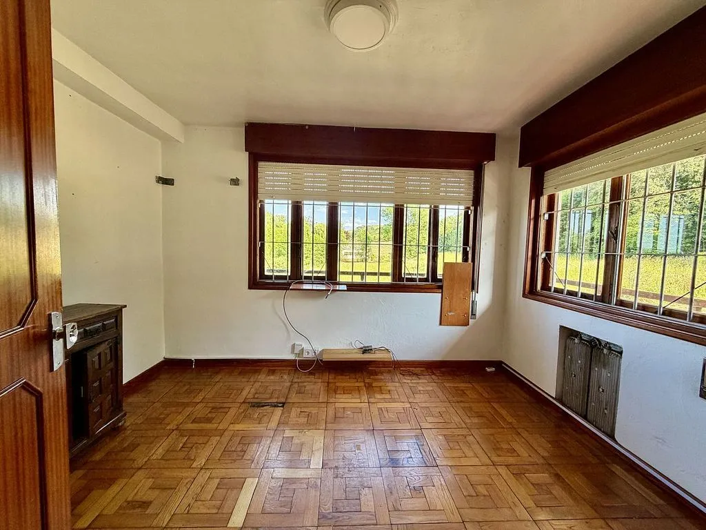Toad - Chalet with Terrace in Bucarrero