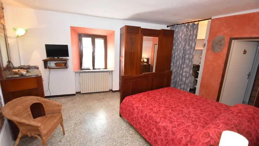 Magamistoad - Tuscan-Style Apartment in Historic Centre, Rosignano Marittimo