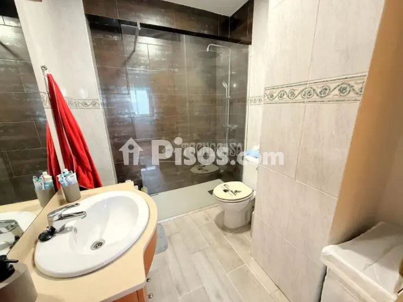 Salles de bain - Appartement 3 pièces à ES