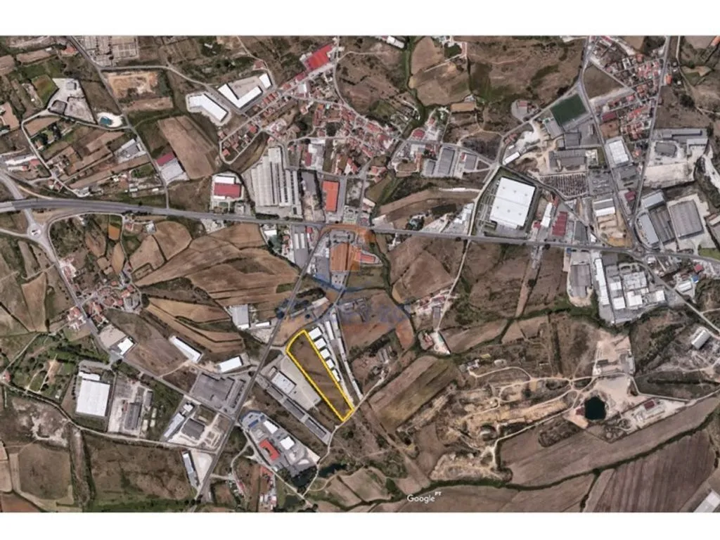 Õhuvaade - Industrial Land with Green Setting in Sintra