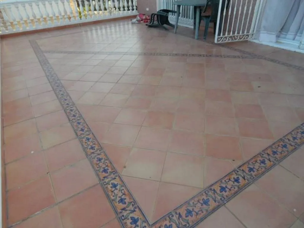 Terrasse - Chalet with Terrace in Ciutat Jardí, Elche