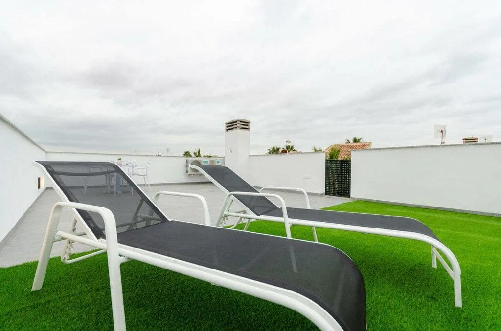 Terrasse - Contemporary Villa with Pool in Torrevieja