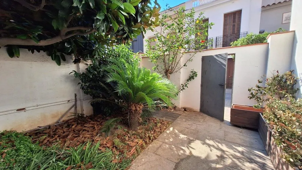 Jardín - Villa con vistas al mar en Premià de Mar