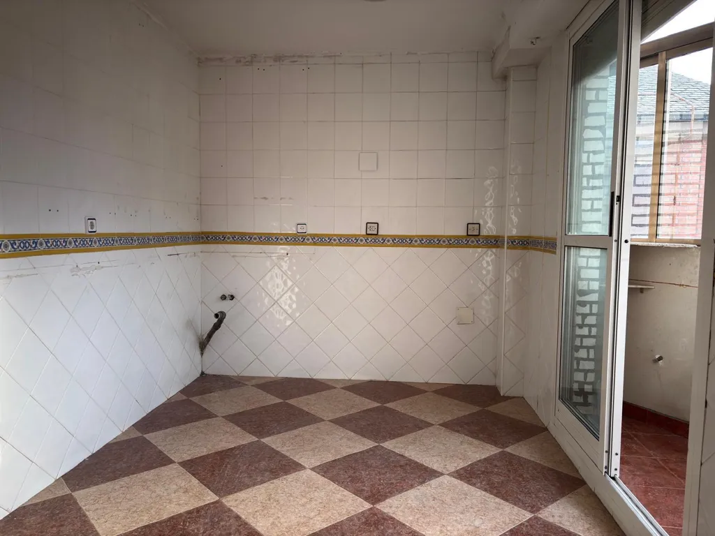 Pièces - Bright Apartment with Garage in Bembibre
