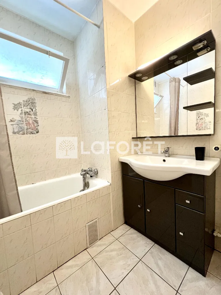 Salles de bain - Appartement Meublé avec Balcon à Strasbourg