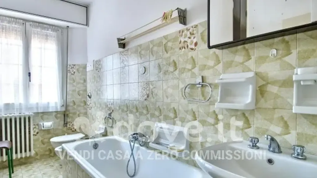 Salles de bain - Trilocale with Mountain Views in Oltre il Colle