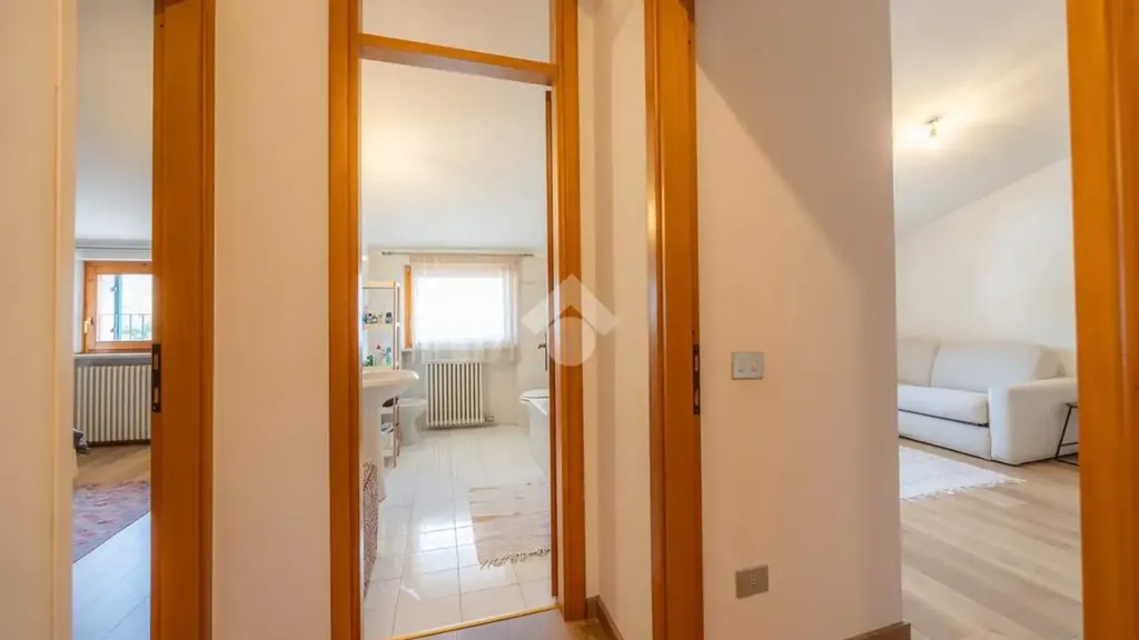 Ingresso - 4-Bedroom Apartment with Terrace in Dolcè
