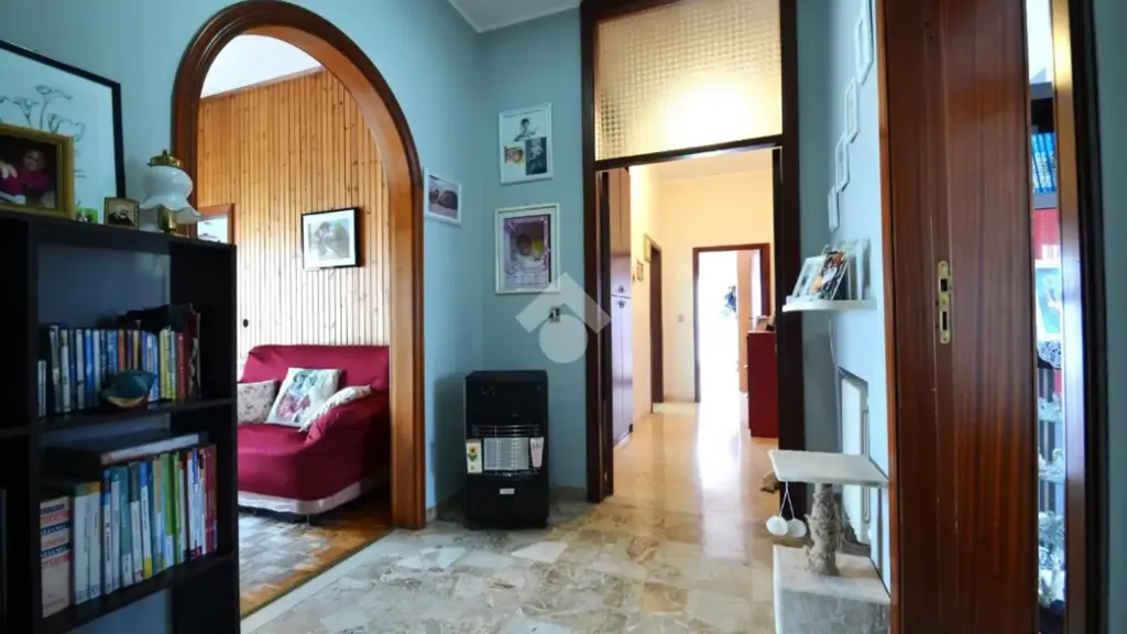 hallway_entrance