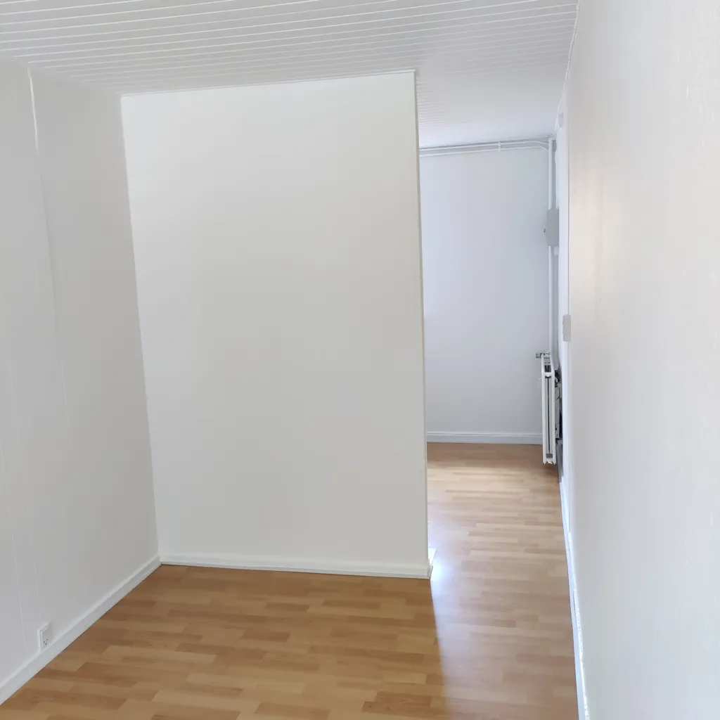 Pièces - One-Bedroom Apartment with Kitchen in Central Location