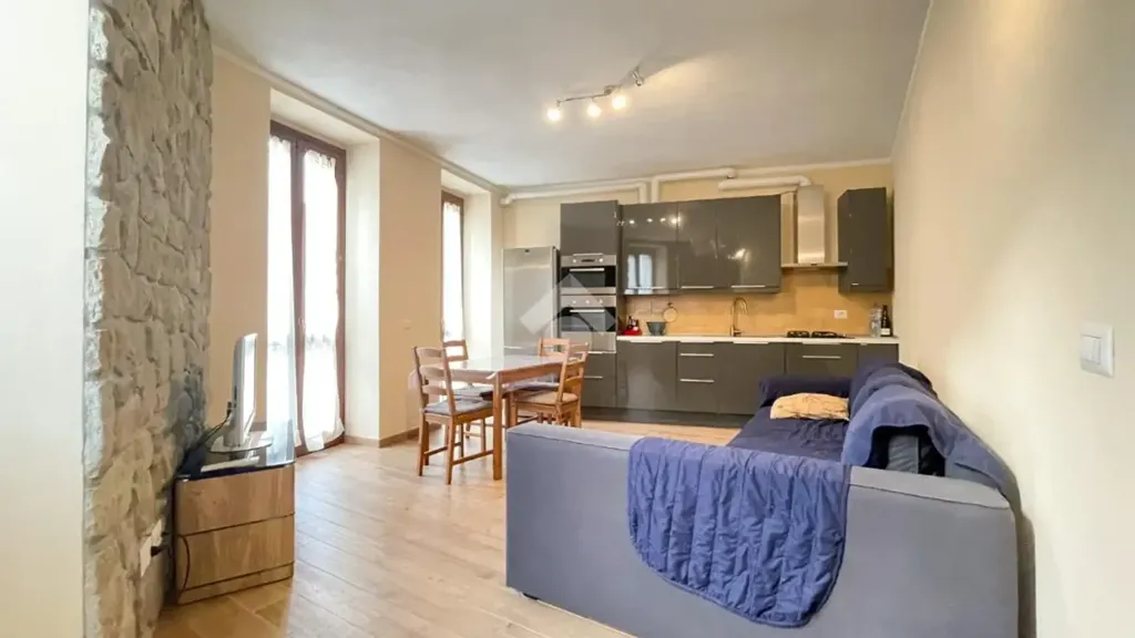 Séjour - Renovated Flat with Balcony in Porto Ceresio