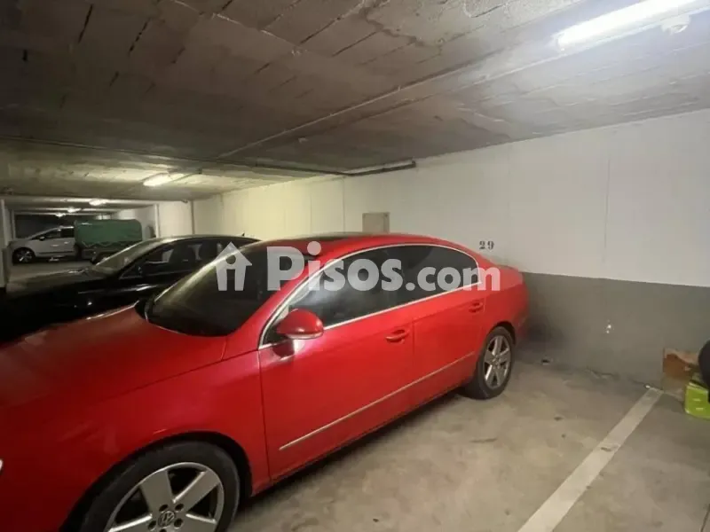 Garage - Bright Apartment with Ascender in Plasencia