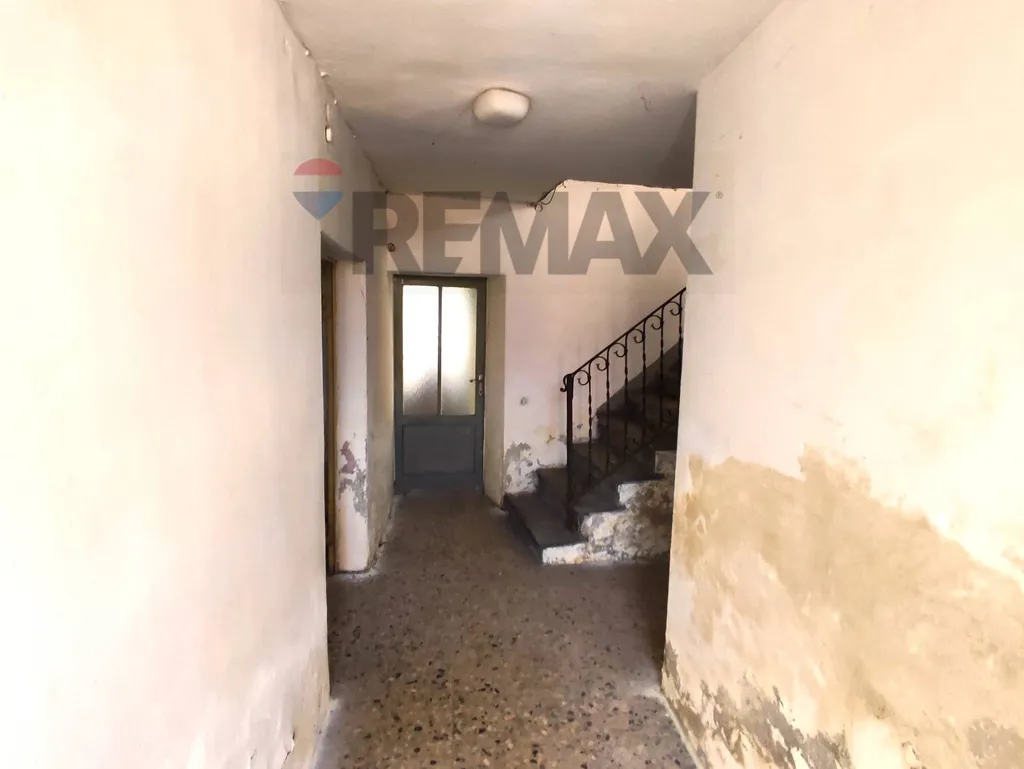 Esik - Developable Building in Pian Camuno Centre