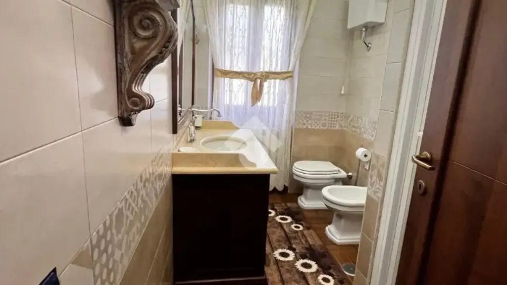 Salles de bain - Villa with Panoramic Balcony in Velletri