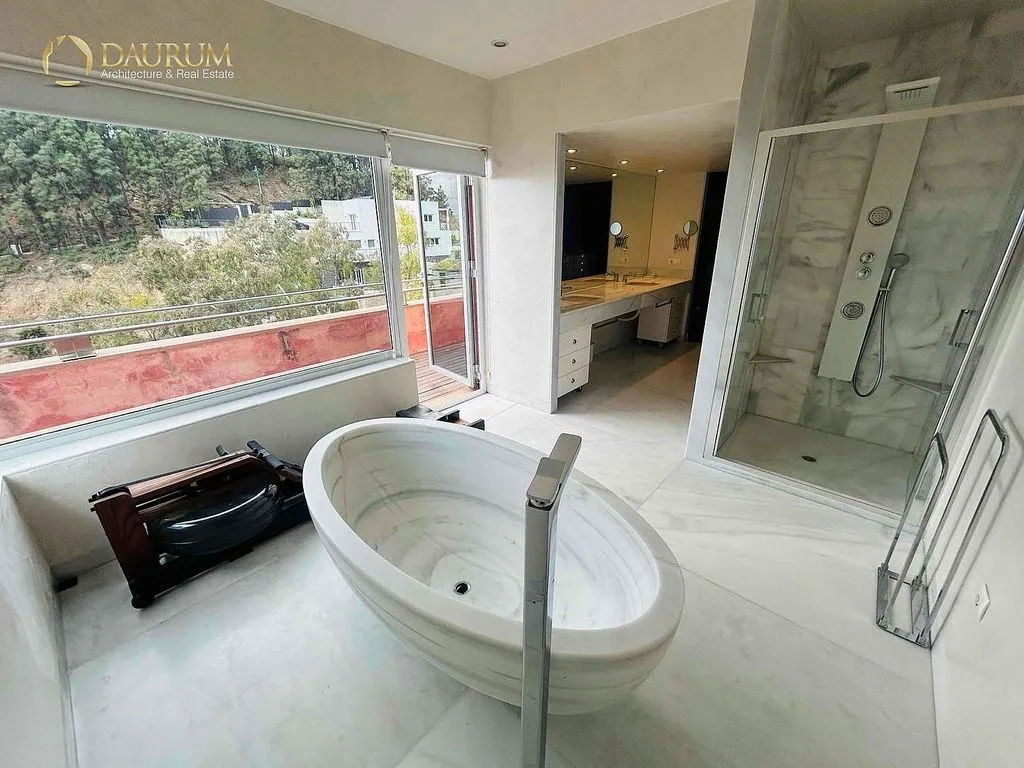 Vannitoad - 6-Bedroom Chalet with Pool in Puerto de la Torre