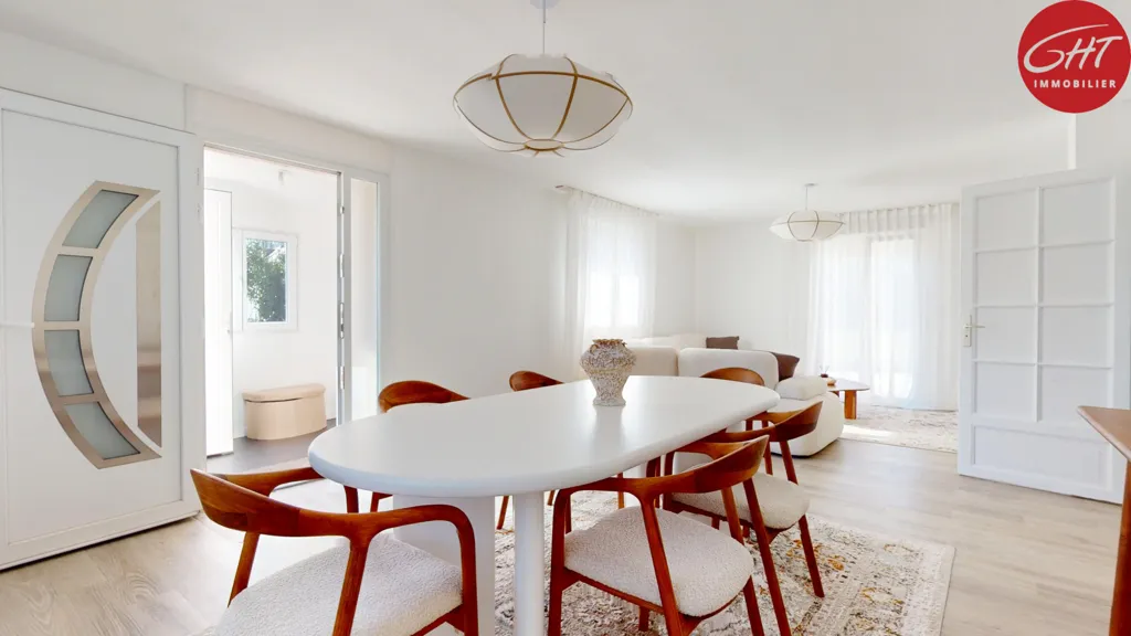 Salle à manger - Appartement T5 avec Terrasse à Châteaufarine