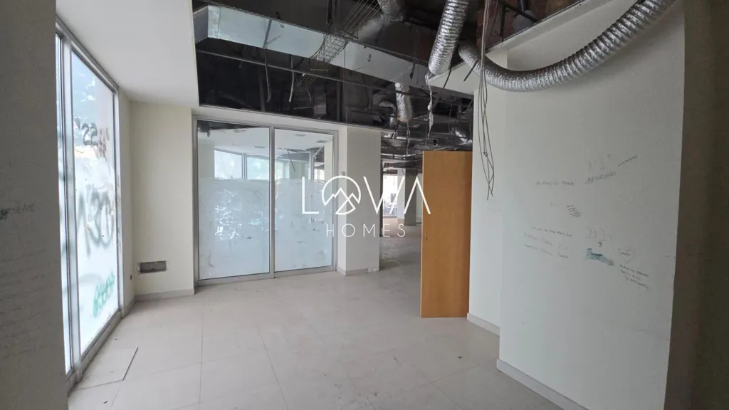 Office - Commercial Space with Street Frontage in Valencia