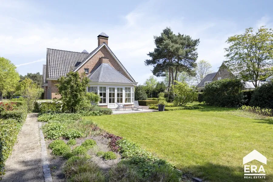 Aed - Spacious Villa with Garden in Lommel