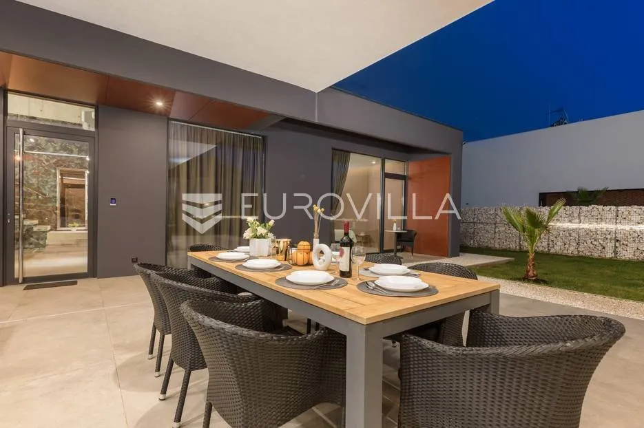 Terrazza - Luxury Villa with Pool in Ližnjan