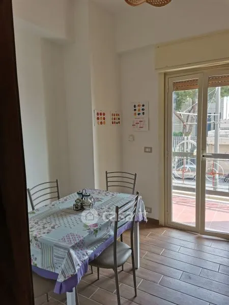 Salle à manger - Fully Furnished Flat with Balcony in Messina