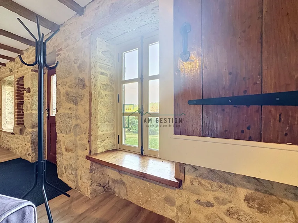 Pièces - Ensemble Immobilier avec Grange dans un Cadre Verdoyant