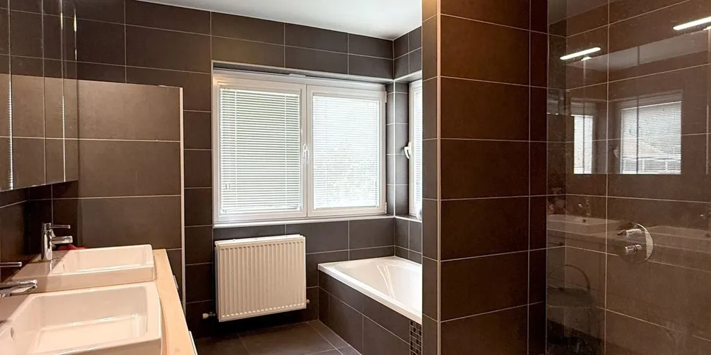 Vannitoad - Modern Flat with Private Garden in Belsele