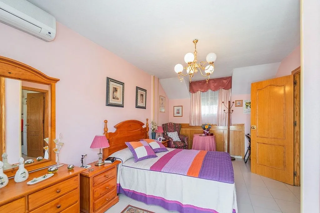 Camere da letto - Terraced Semi-Detached House with Garden in Parla