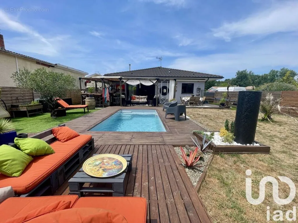 Bassein - Contemporary House with Pool in Belin-Beliet