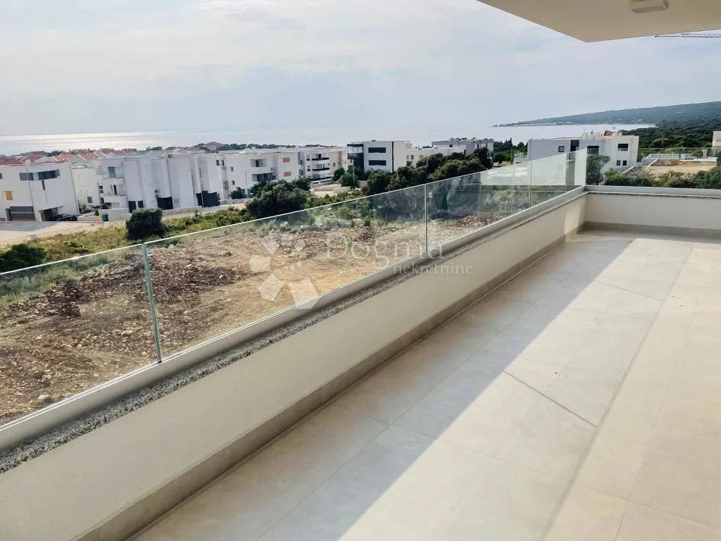 Balcone - New Seafront Apartment with Terrace in Novalja