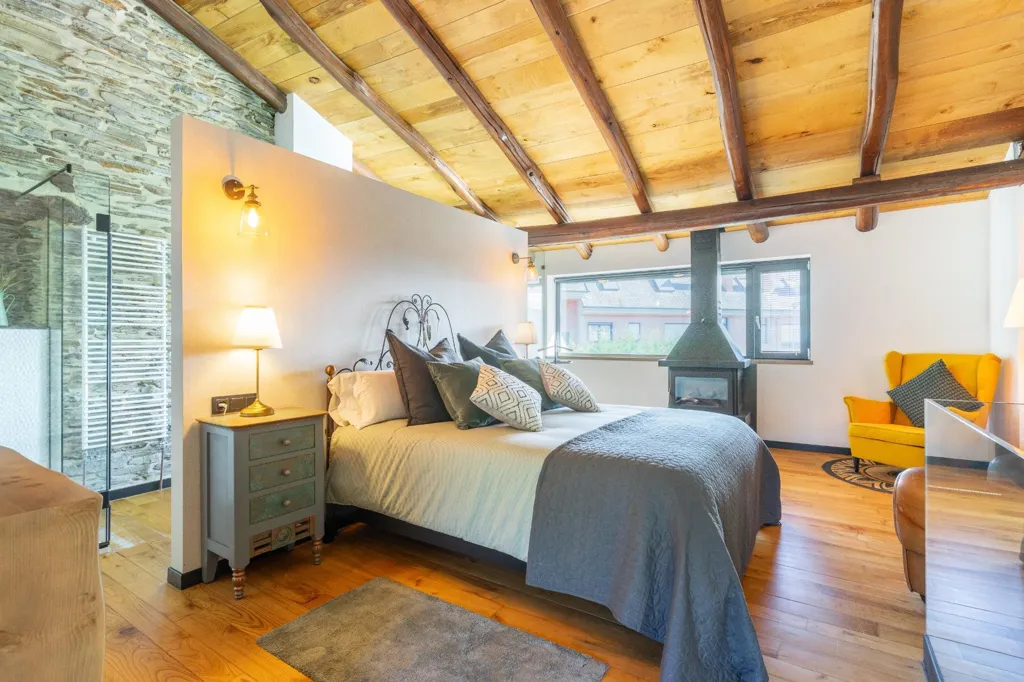 Chambres - Restored Chalet with River Walk Access in Lugo