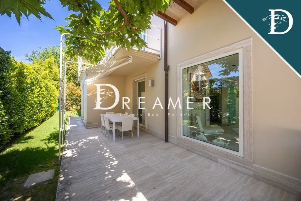 Terrass - Luxury Villa with Pool in Forte dei Marmi