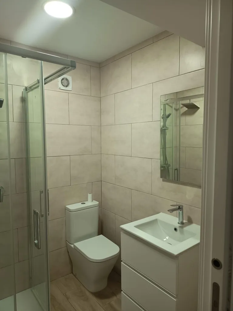 Salles de bain - Furnished Flat with Balcony in Macarena