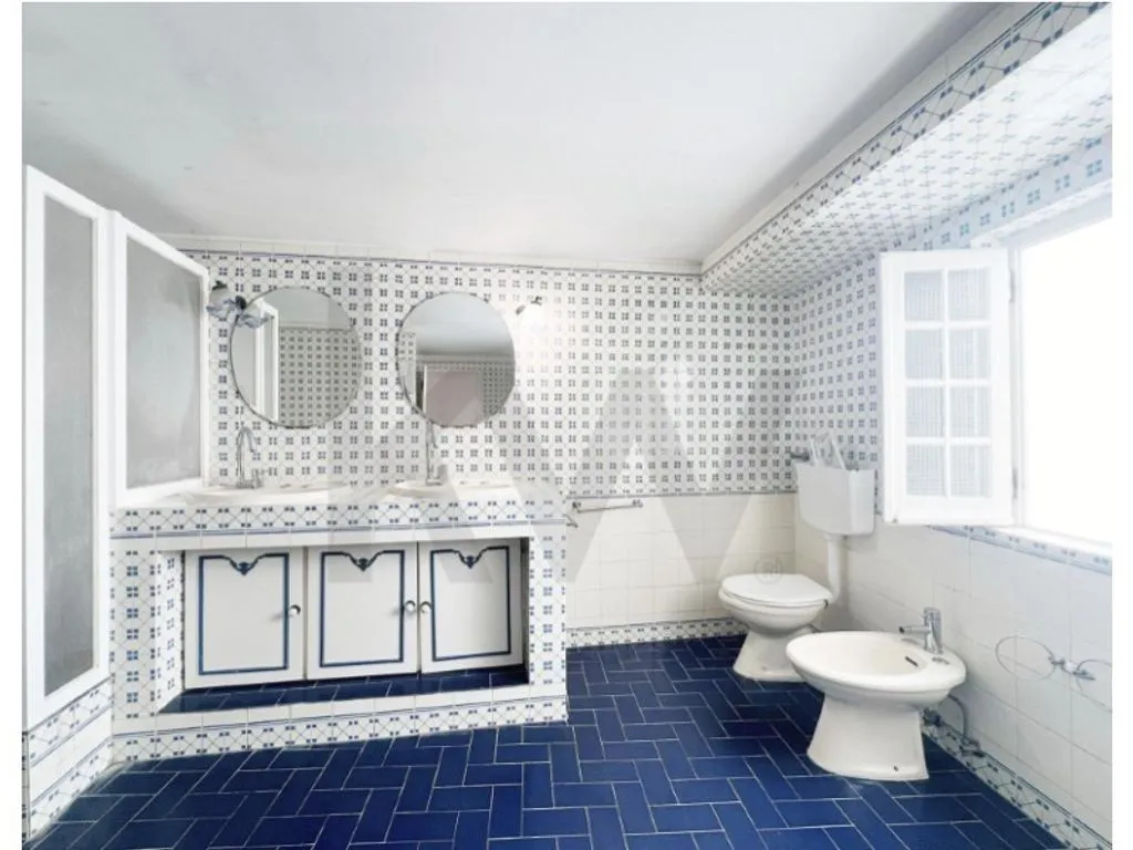 Salles de bain - 7-Bedroom House in Santarém's Historic Centre