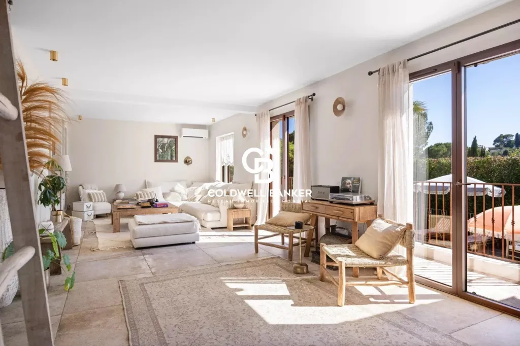 Séjour - Villa Contemporaine avec Piscine à Saint-Paul-de-Vence