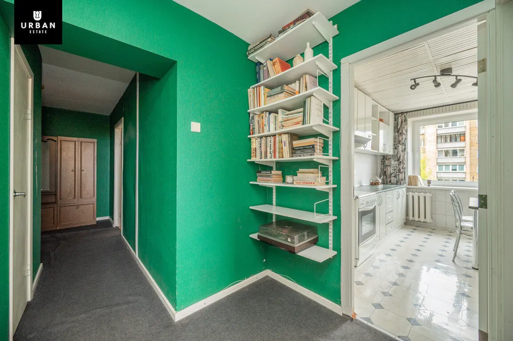 Bureau - 3-Bedroom Apartment with Balcony in Vilnius