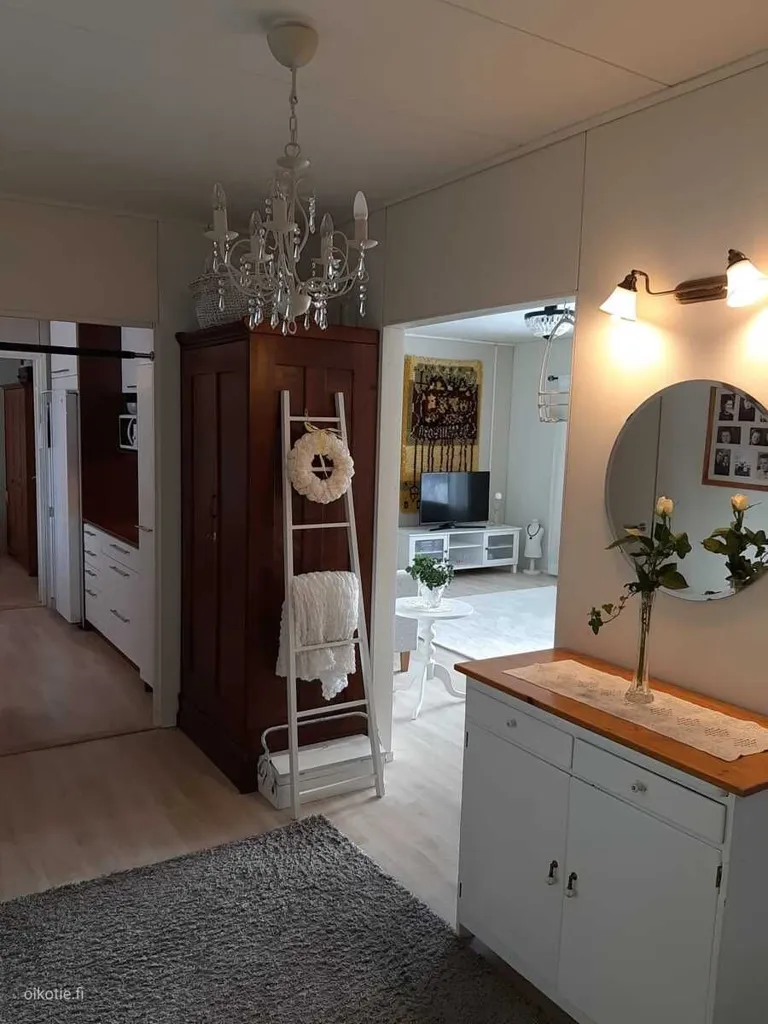 Esik - Well-Maintained Terraced House with Sauna in Helsinki