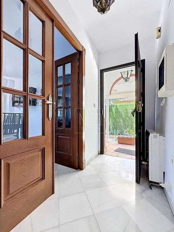 hallway_entrance