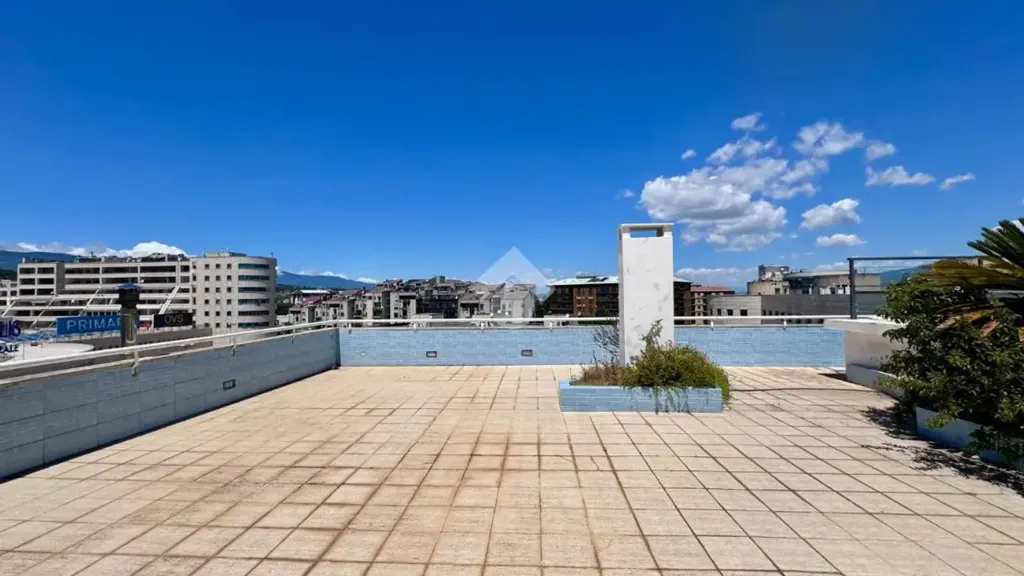 Terrasse - Duplex with Penthouses and Pool in Rende