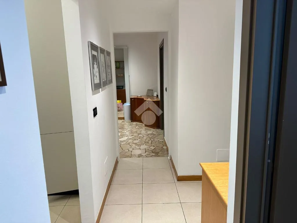 hallway_entrance