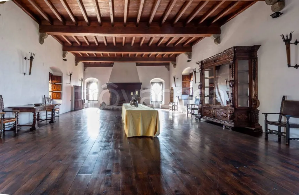 Söögituba - Panoramic Castle with Garden in Montalto Dora