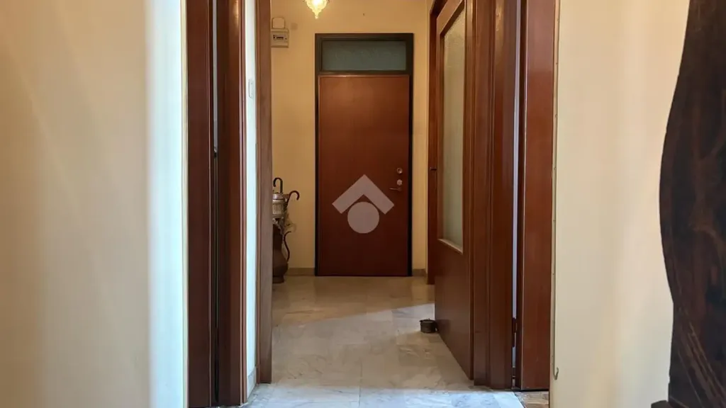 Esik - 4-Room Apartment with Balcony in Ferrara