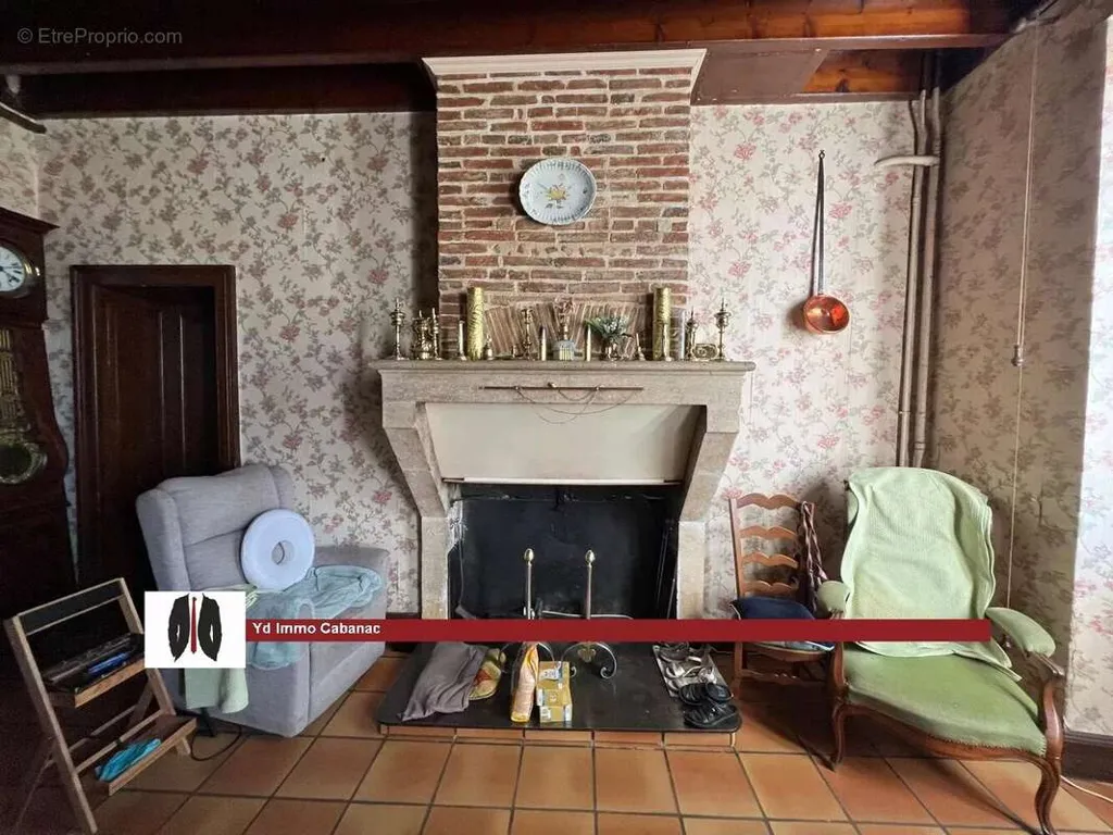 Séjour - Maison de Maître avec Dépendance à Landiras