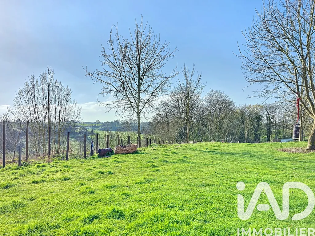 Garden - Traditional House with River Access in Wasigny
