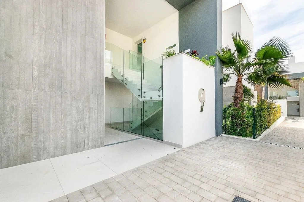 Aed - Duplex with Sea View and Pool in Marbella